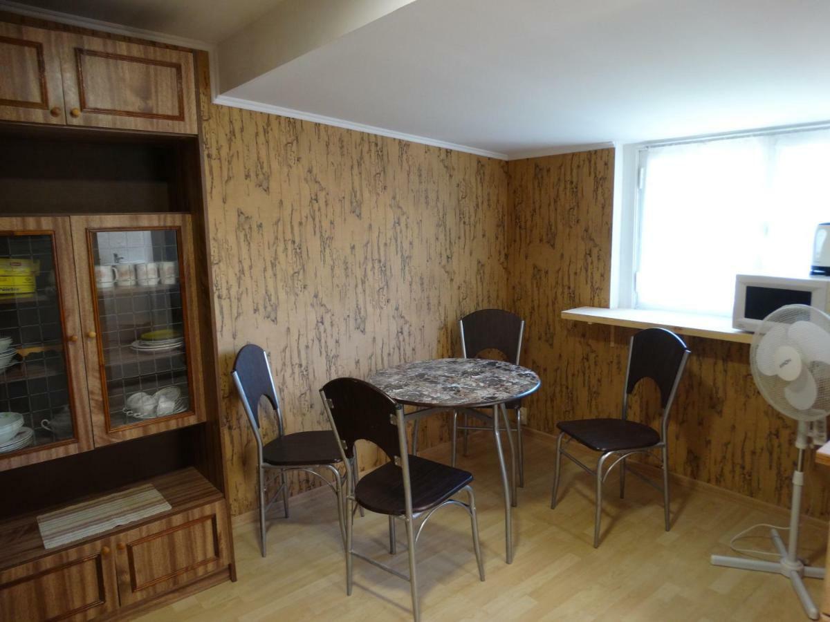 Riia 141 Apartment Pärnu Exteriör bild